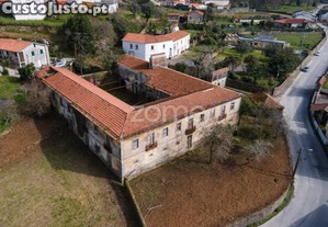 Investimento Imperdível: Prédio Em Romariz,...