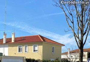 Casa / Villa em Ramalde de 131 m²