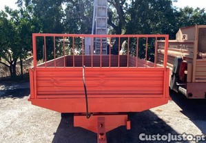 Reboque agrícola