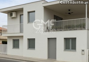 Moradia 2 Pisos Com Terreno Viatodos Barcelos