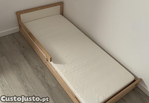 Cama e colcho para criana