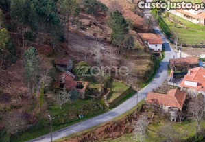 Moradia Para Recuperar Com Terreno De 1.600 M2...