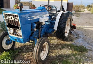 Ford 3600 com frese