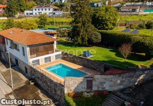 Moradia Individual T5 C/ Piscina Junto Ao Bom...