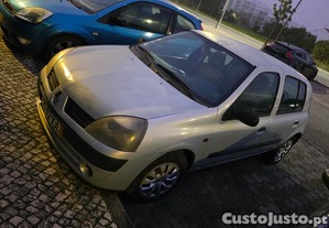 Renault Clio 1.2 - 04