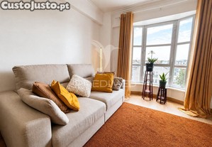 Apartamento t2 tapada das mercês | sintra | elevador | varanda | vista palácio da pena
