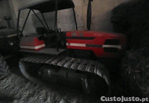 Trator de rastos