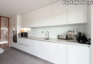 Apartamento T3 Semi-Novo Em Calendário
