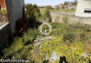 [240-T-19705] Terreno para construção c/ 403 m2...