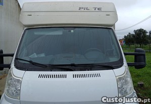 Autocaravana Pilote em bom estado