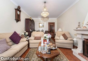 Apartamento t3 cm terraço em vila nova rainha
