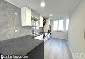 Apartamento T2 em Benfica de 56 m²