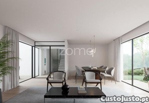 Moradia T3+1 Nova, Com Jardim E Piscina -...