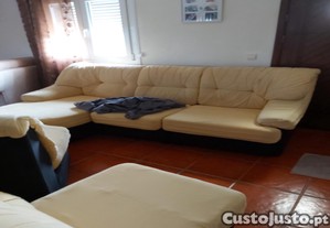 Sofa de anglo que faz cama