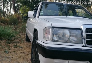Mercedes-Benz 190 2.0 - 90