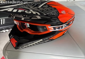 Capacete com culos Airoh Helmet