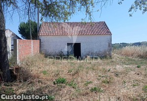 Terreno rustico/ urbano com apoio agrícola