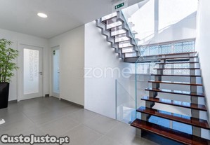 Armazém Industrial Premium | Revinhade -...