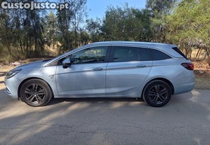 Opel Astra Sports Tourer-1.9 Diesel-