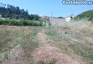 Terreno rustico/ urbano com apoio agrícola