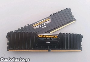 Memórias Corsair Vengeance 2x 4GB DDR4