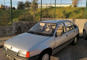 Opel Kadett 1.2 LS