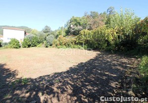 Terreno Com Possibilidade De Construção De...