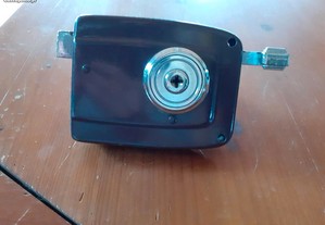 Fechadura para portas com chaves