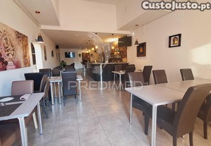 Espao comercial em albufeira