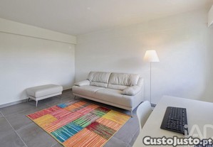Apartamento T2 em Carnide