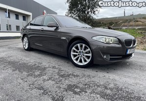 BMW 520 Autom. Luxury. Line - 13