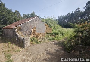 Terreno para construo em sapardos