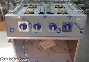 Fogo a gs com 4 queimadores sobre base aberta (800x750x900mm)