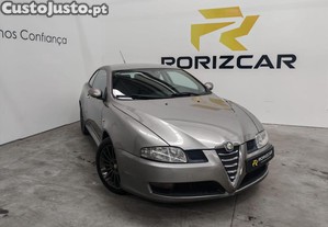 Alfa Romeo GT 1.9 JTD M-JET - 04