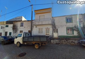 - Moradia T1 em Zebreira