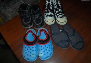 4 pares de calçado para criança preço negociavel