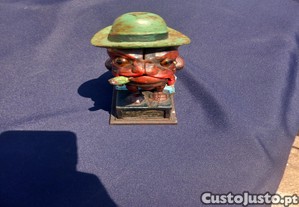 Ole Puffer Bull Dog fumando um charuto banco de moedas de ferro fundido