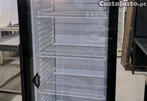 Vitrine Vitrical de Bebidas