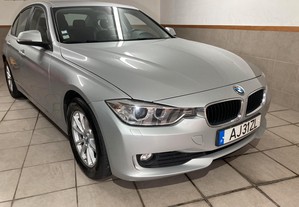 BMW 318 . 