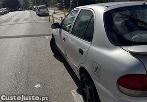 Hyundai Accent 1,3 GLS  - 98