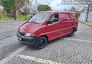 Toyota HiAce 2.4 diesel