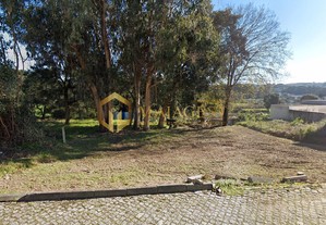 Terreno em Milheirós para construção de moradia