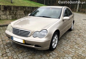 Mercedes-Benz C 200 CDi - 04
