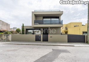 Moradia T3 De Luxo Na Praia Da Madalena, Gaia