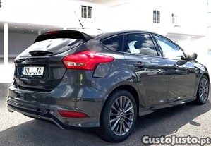 Ford Focus 1.5 TDCI ST LINE - 17