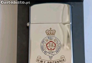 Isqueiros marca Zippo a gasolina