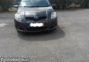 Toyota Auris 1.4 d4d - 08
