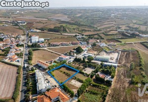 Terreno em Lourinhã e Atalaia de 1122,00 m²
