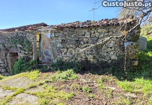 Moradia Para Restauro - Ribeira Do Neiva