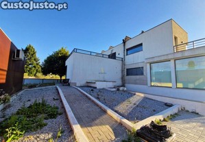 Moradia T3 Em Barreiros E Cepes,Viseu